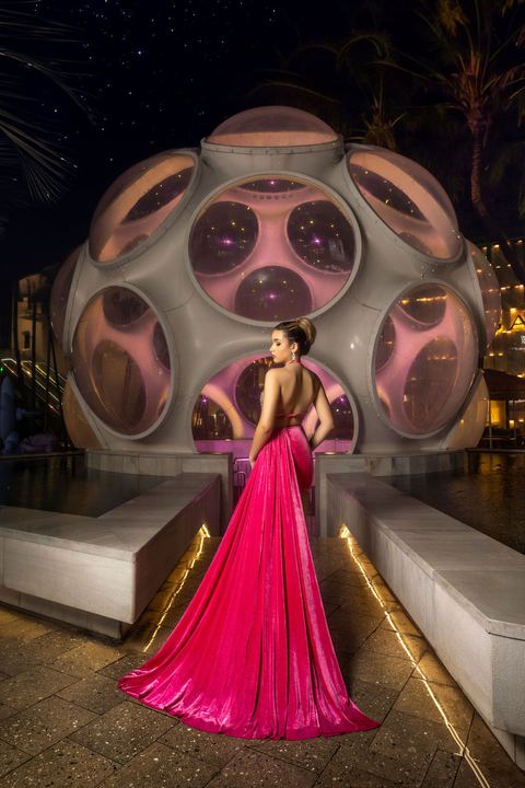 Quincea&ntilde;era photoshoot &mdash; fuchsia gown flys eye dome at Miami Design District, Miami Visions Photography