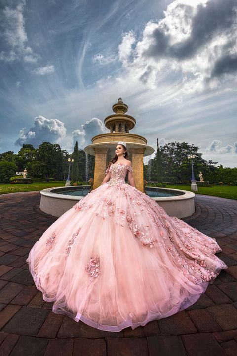 Quincea&ntilde;era photoshoot &mdash; pink gown fountain plaza at Villa Toscana Miami, Miami Visions Photography