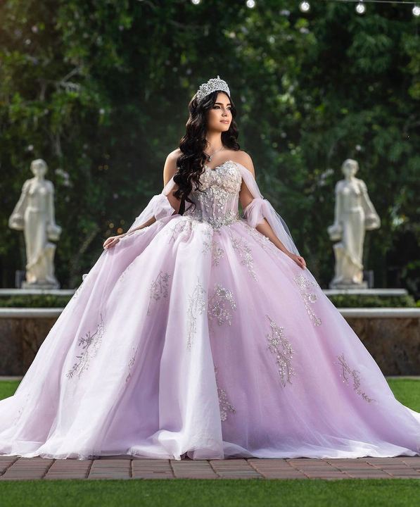 Quincea&ntilde;era photoshoot &mdash; lilac gown statue garden at Villa Toscana Miami, Miami Visions Photography