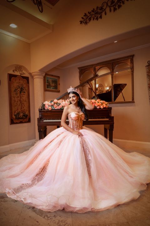 Quincea&ntilde;era photoshoot &mdash; rose gold gown piano roses at Villa Toscana Miami, Miami Visions Photography