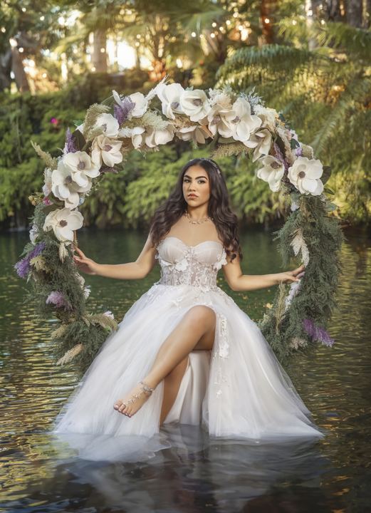 Quincea&ntilde;era photoshoot &mdash; white gown magnolia ring lake at Villa Turqueza, Miami Visions Photography