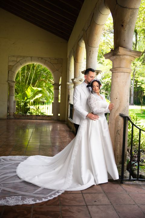 Bride groom arched loggia &mdash; wedding photography by Miami Visions, Miami